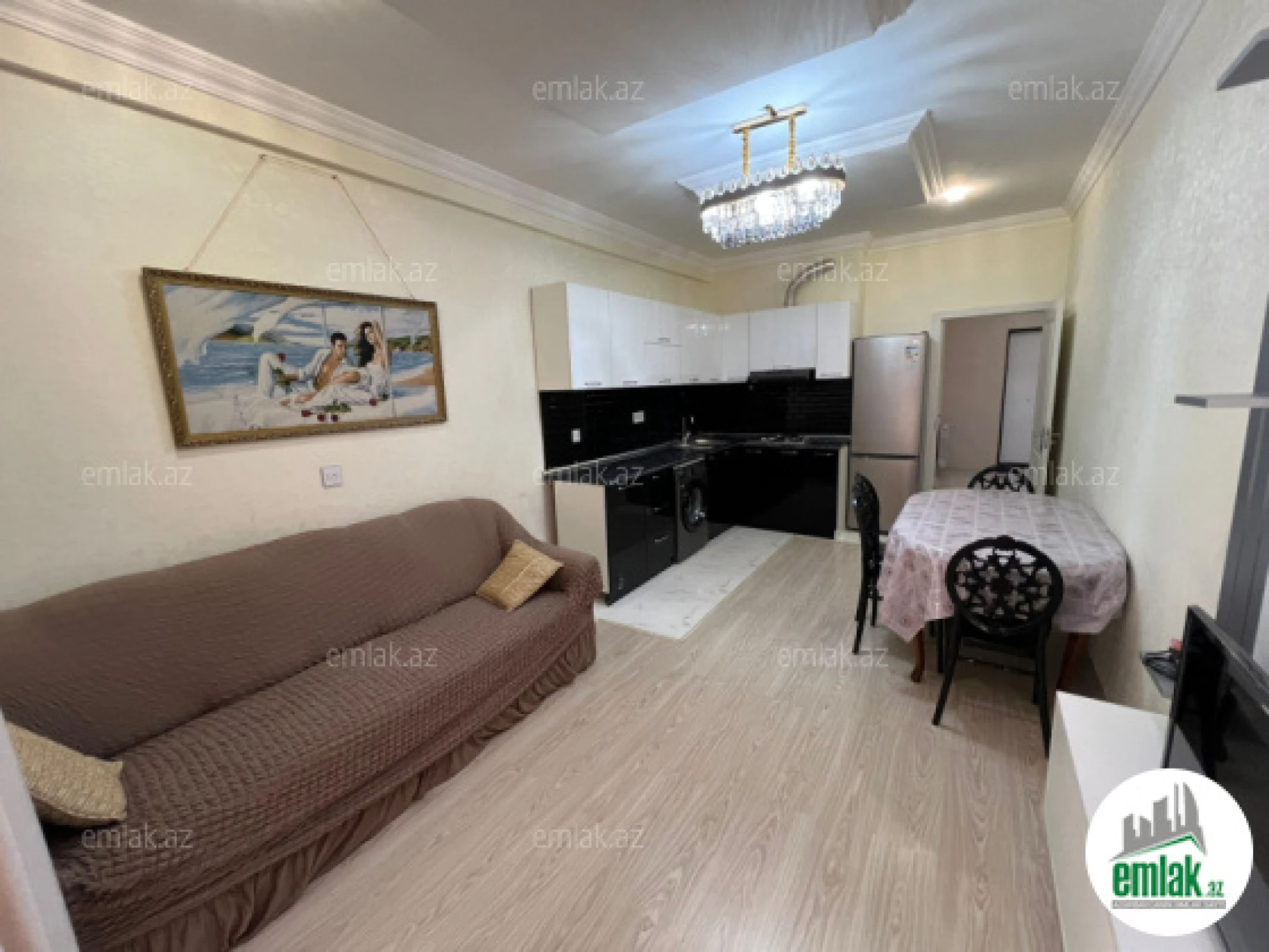 Satılır 2 otaqlı yeni tikili 77 m²