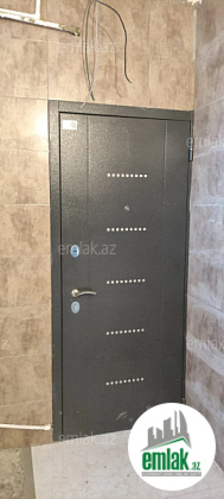 Satılır 2 otaqlı köhnə tikili 60 m²