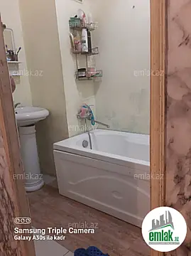 Satılır 2 otaqlı köhnə tikili 50 m²