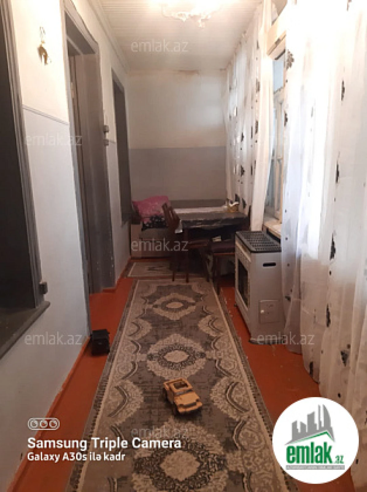 Satılır 2 otaqlı köhnə tikili 50 m²