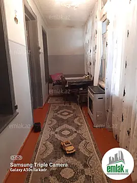 Satılır 2 otaqlı köhnə tikili 50 m²