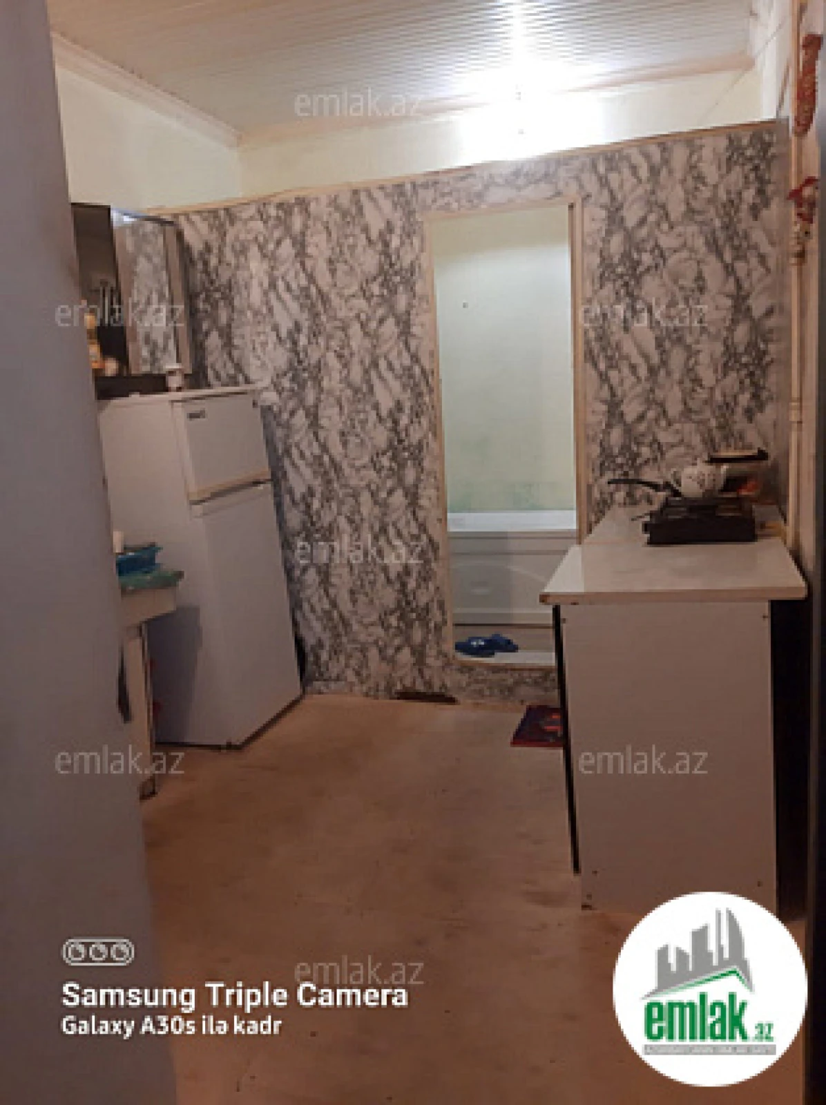 Satılır 2 otaqlı köhnə tikili 50 m²