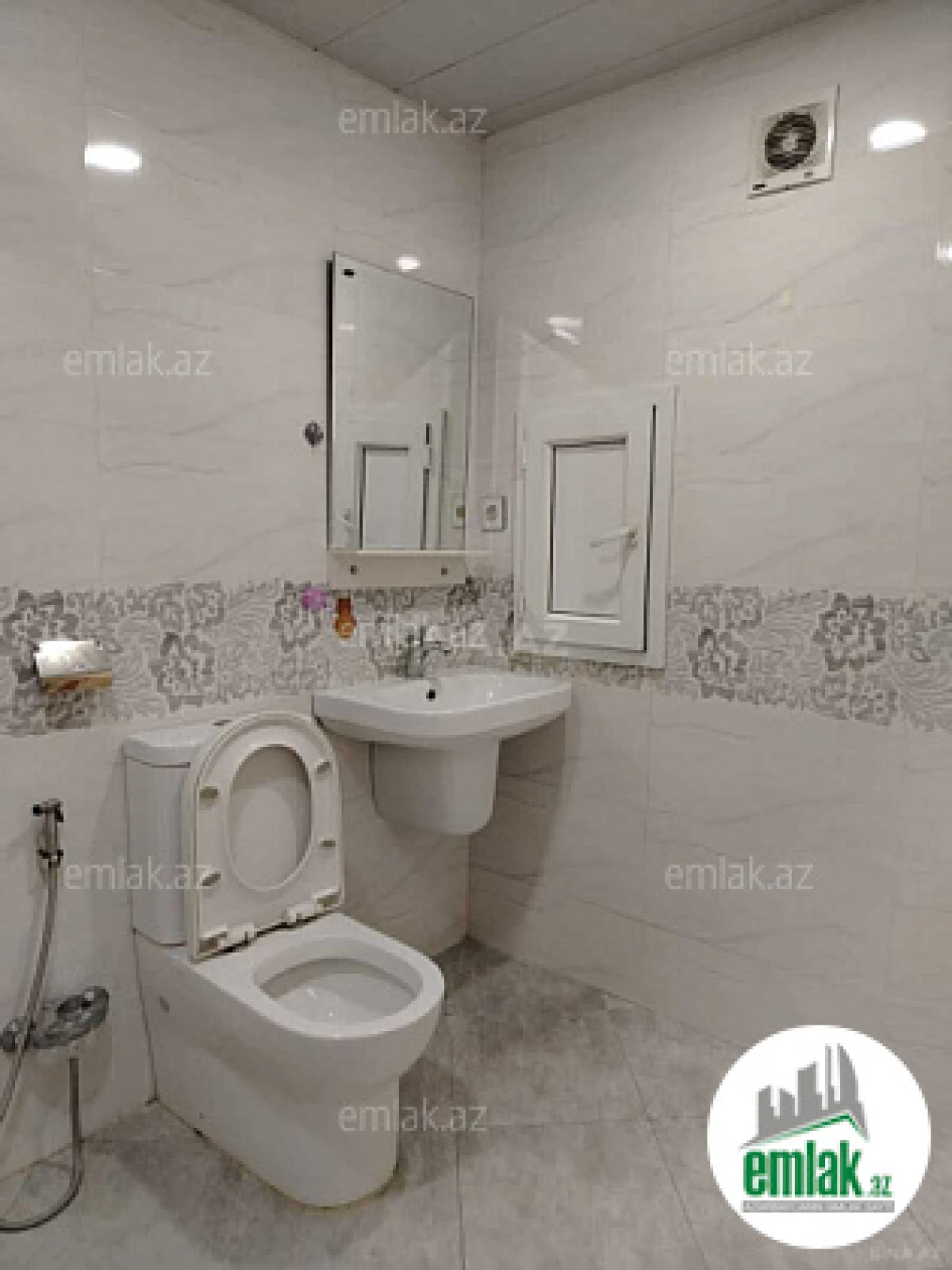 Satılır 2 otaqlı yeni tikili 62 m²