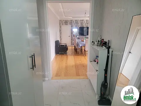 Satılır 8 otaqlı həyət evi 210 m²