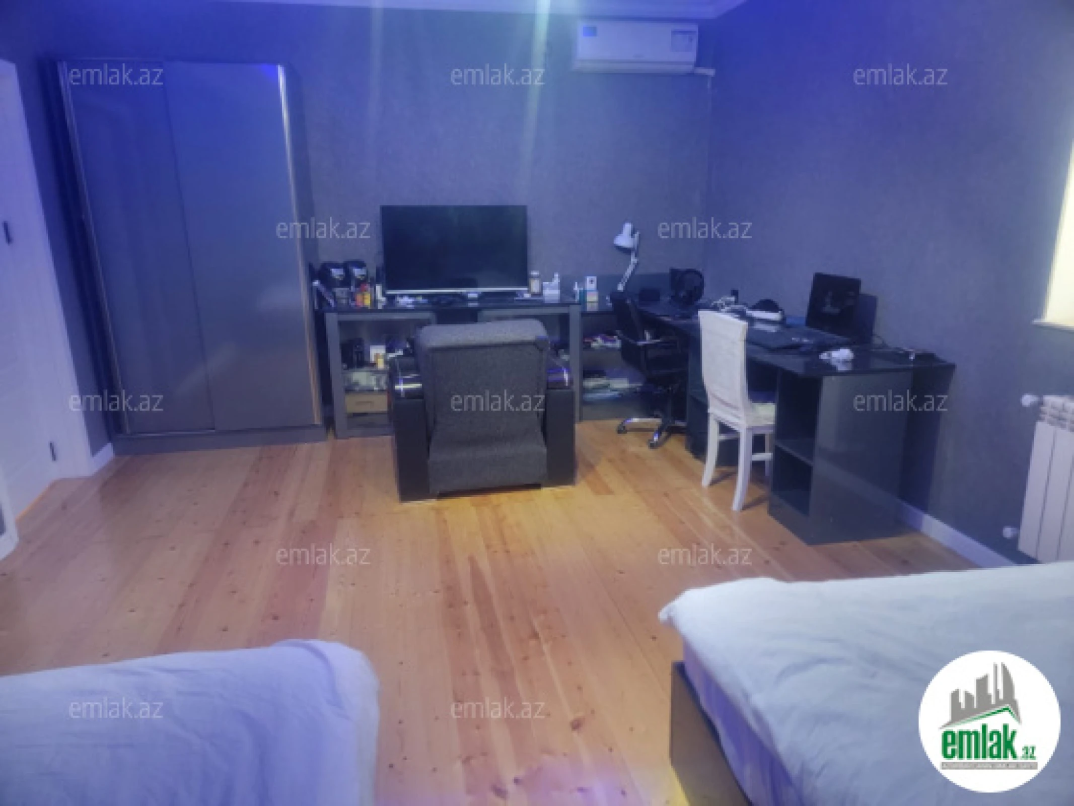 Satılır 8 otaqlı həyət evi 210 m²