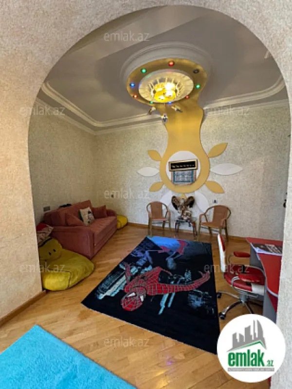 Satılır 4 otaqlı yeni tikili 185 m²