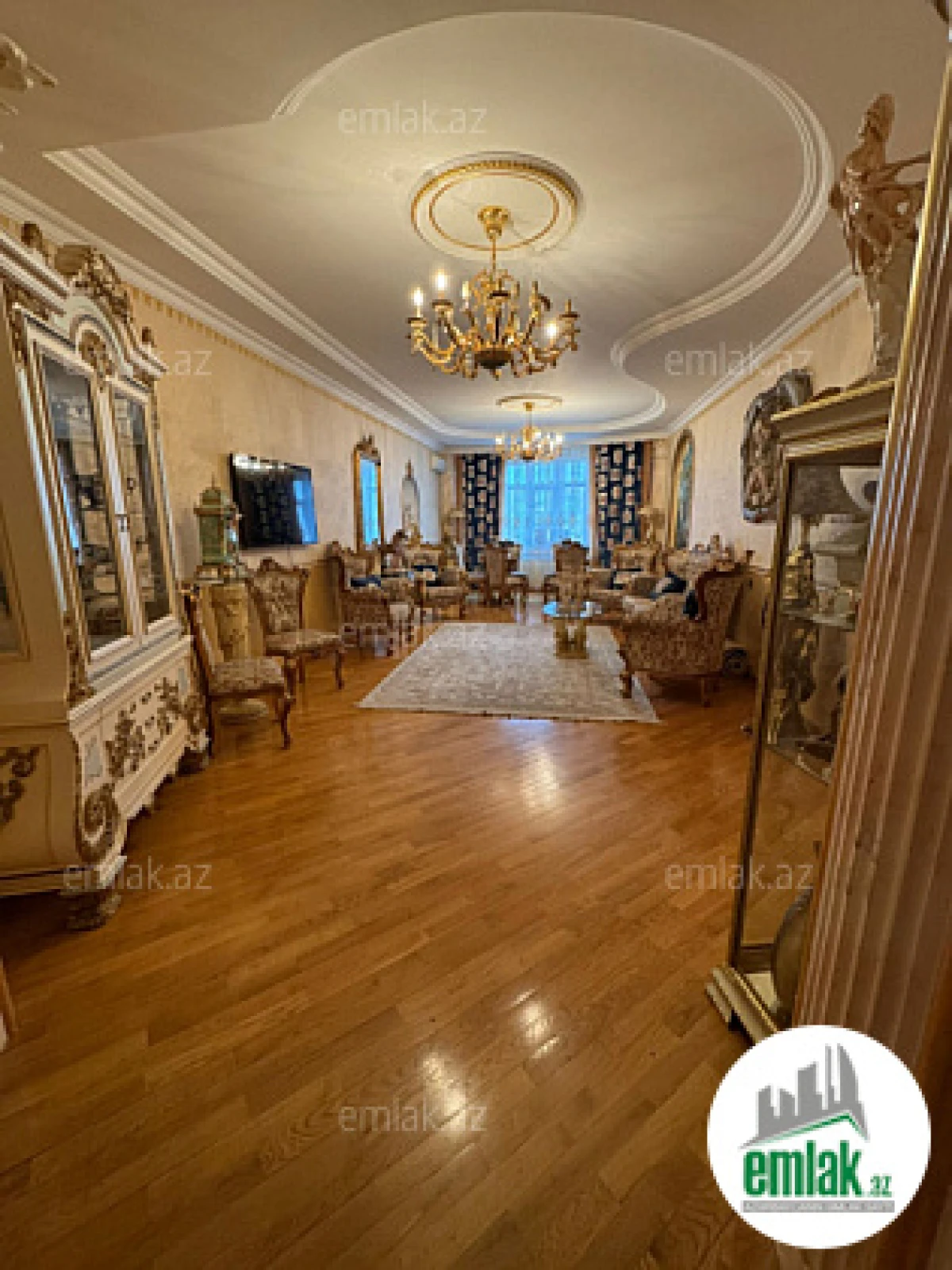 Satılır 4 otaqlı yeni tikili 185 m²