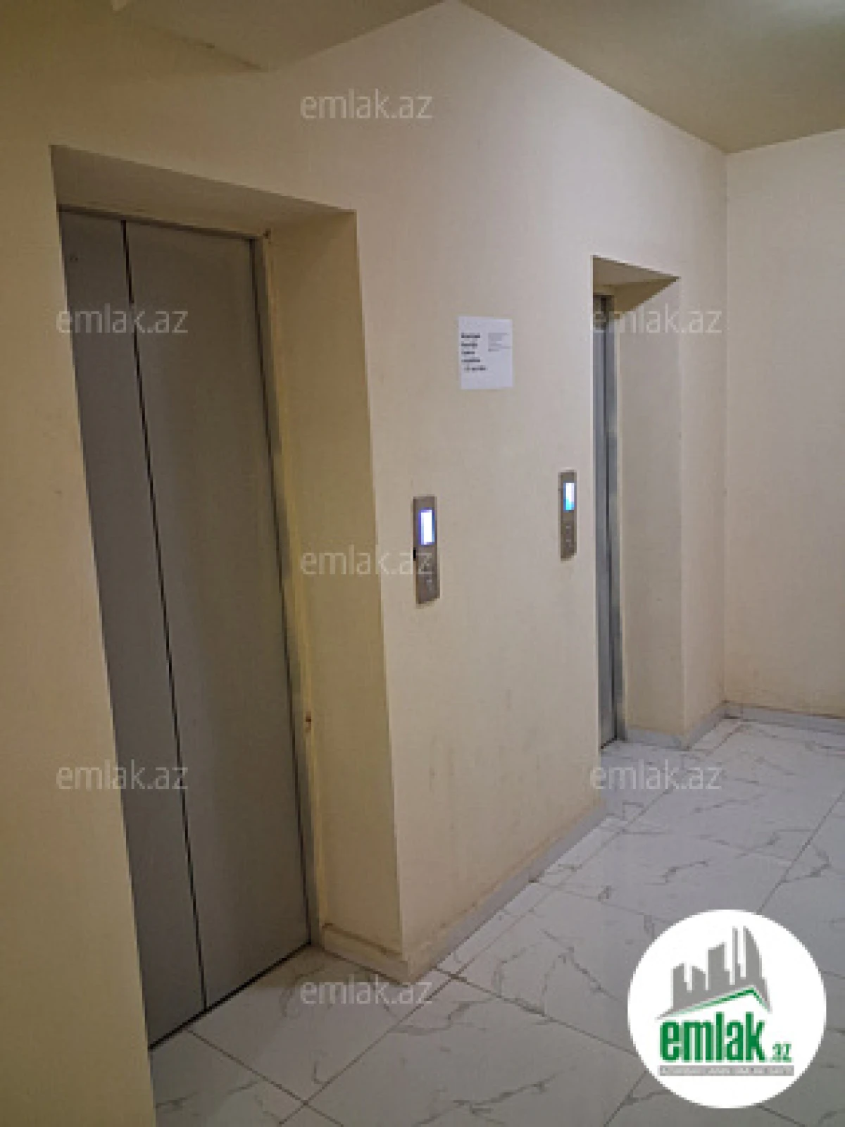 Satılır 3 otaqlı yeni tikili 115 m²
