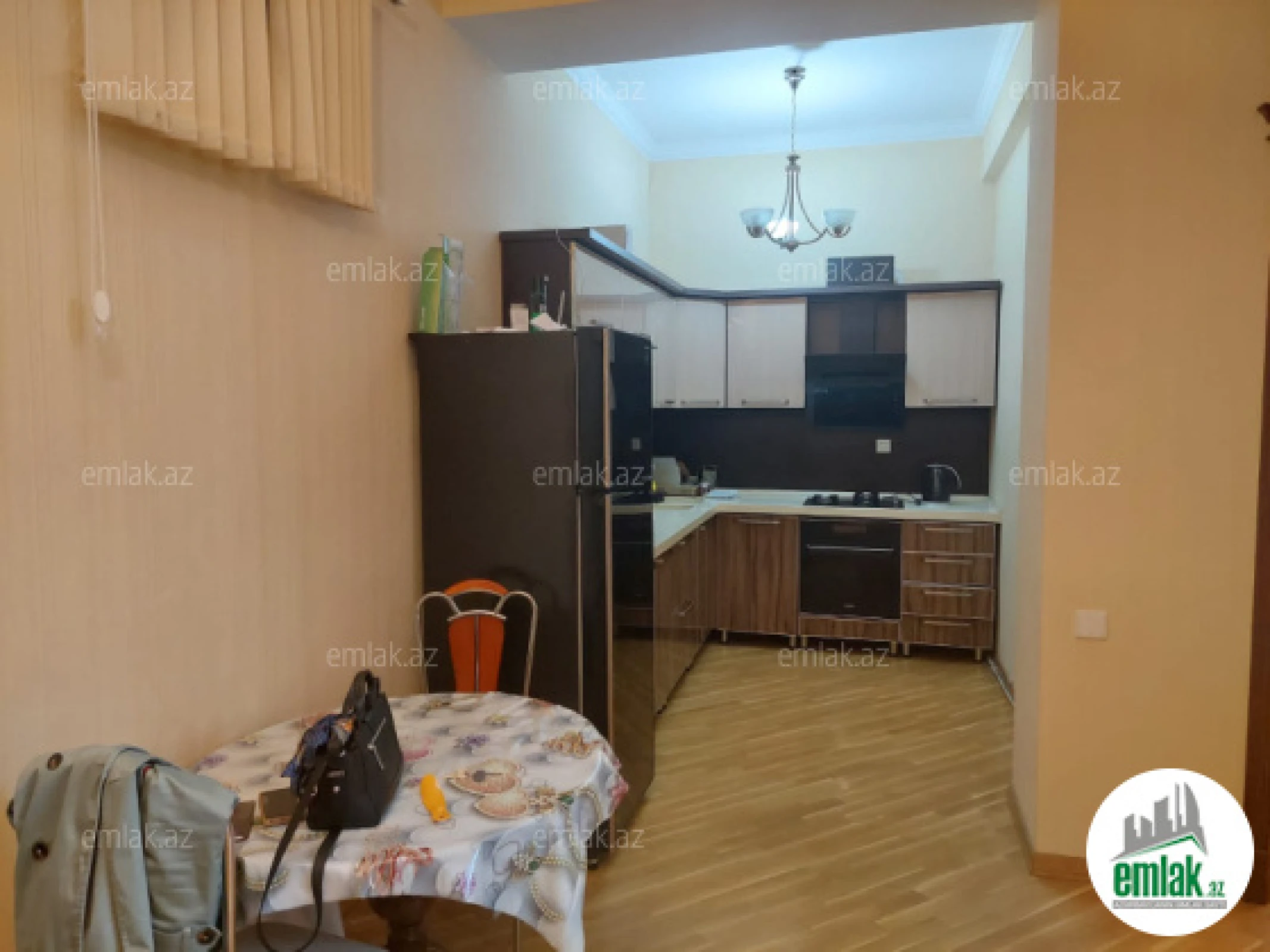Satılır 3 otaqlı yeni tikili 120 m²
