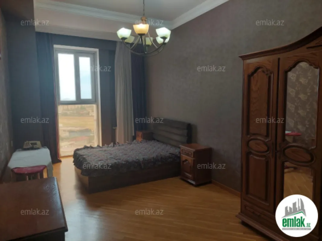 Satılır 3 otaqlı yeni tikili 120 m²