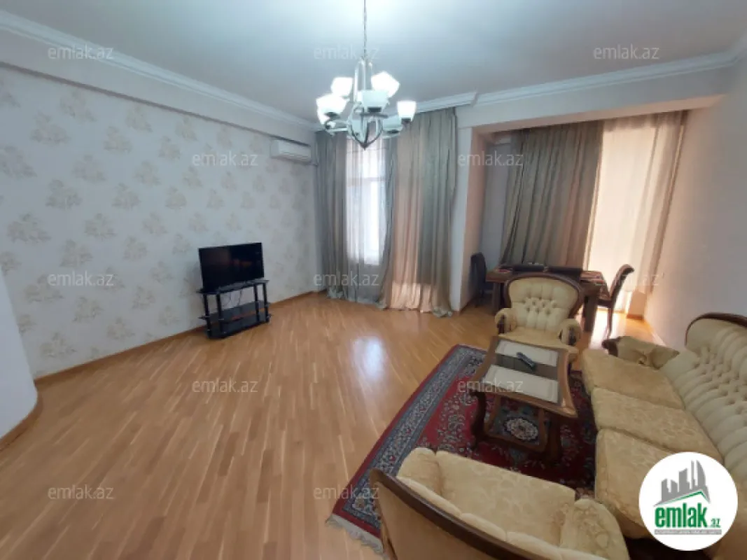 Satılır 3 otaqlı yeni tikili 120 m²