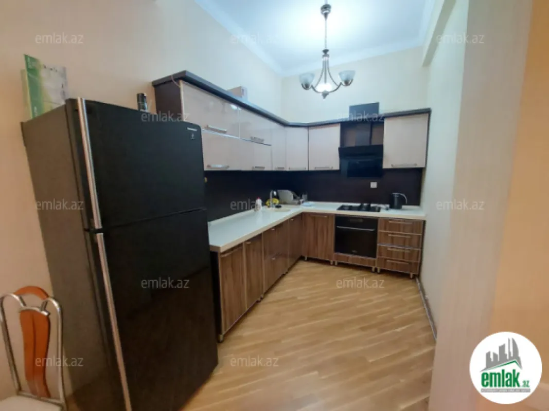 Satılır 3 otaqlı yeni tikili 120 m²