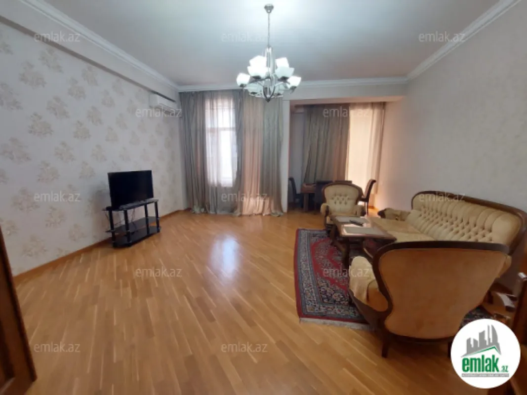 Satılır 3 otaqlı yeni tikili 120 m²