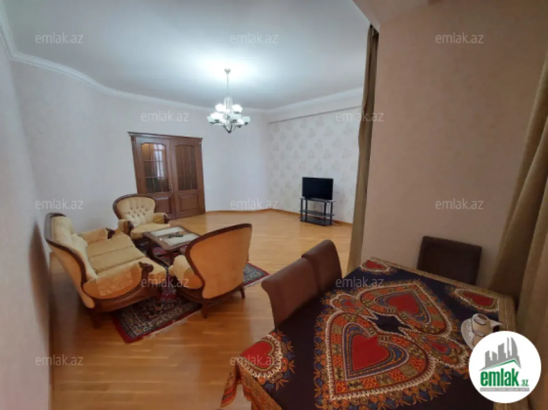 Satılır 3 otaqlı yeni tikili 120 m²