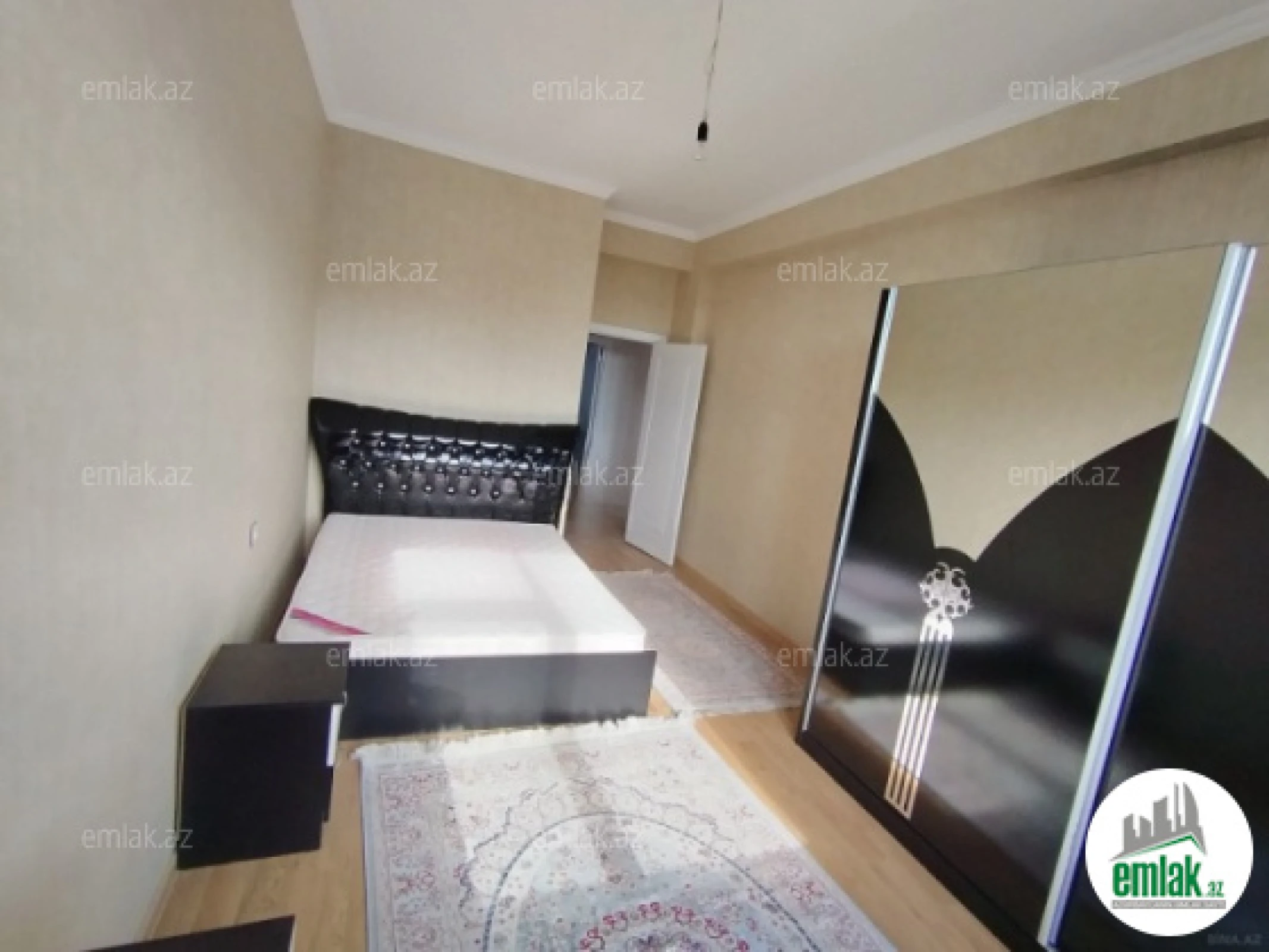 Satılır 4 otaqlı yeni tikili 100 m²