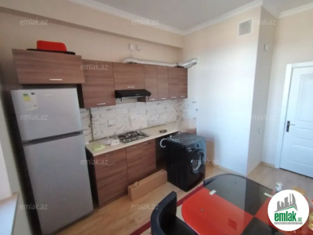 Satılır 4 otaqlı yeni tikili 100 m²