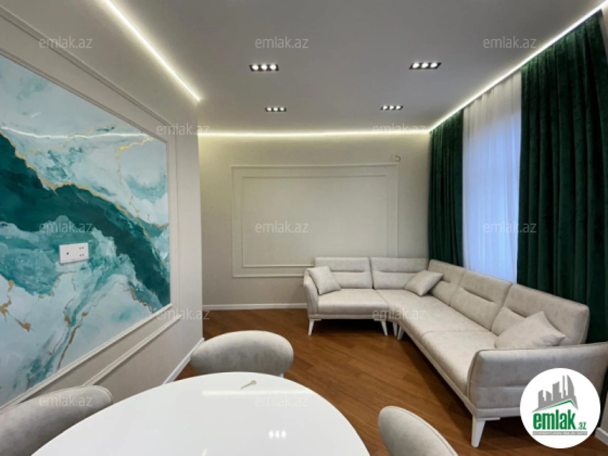 Satılır 2 otaqlı yeni tikili 70 m²