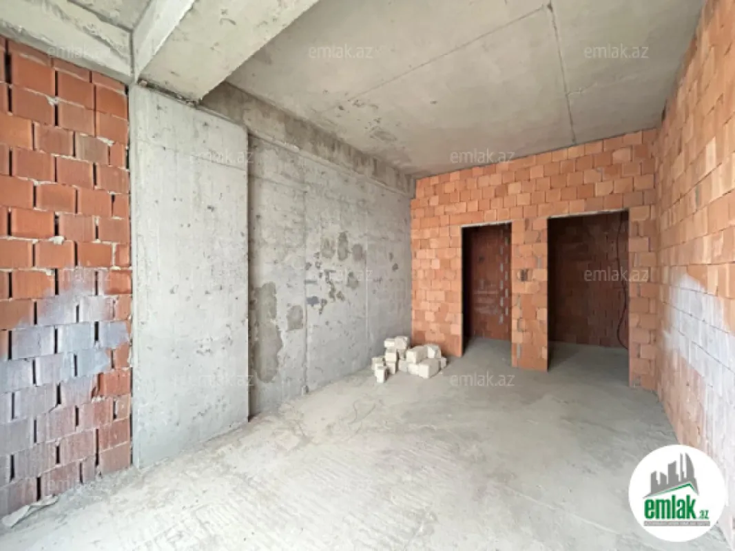 Satılır 4 otaqlı yeni tikili 142.3 m²