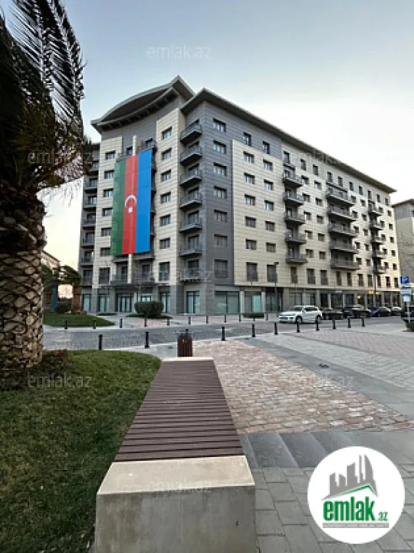 Satılır 4 otaqlı yeni tikili 140 m²