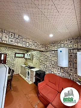 Satılır 3 otaqlı köhnə tikili 100 m²