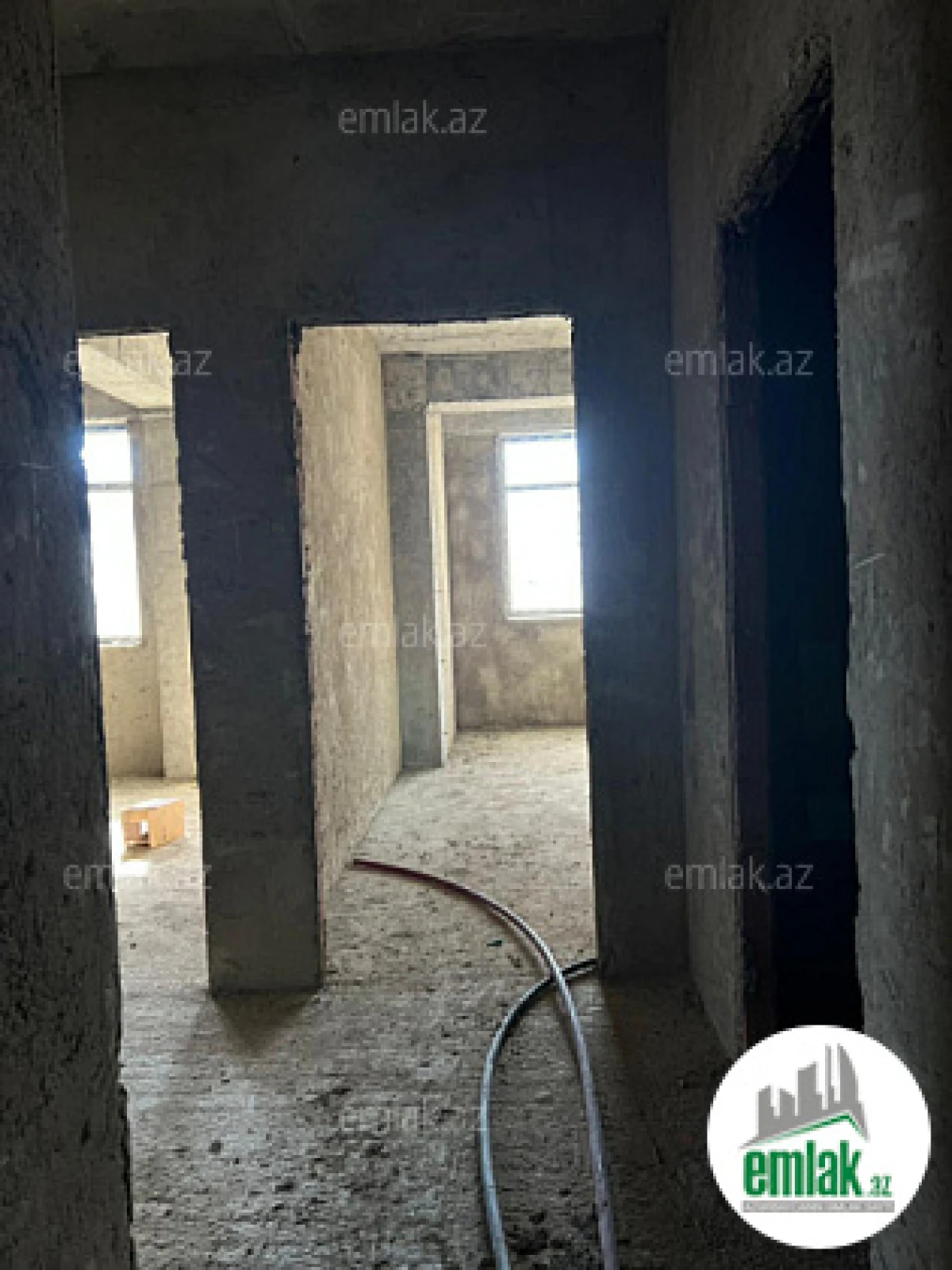 Satılır 2 otaqlı yeni tikili 70 m²