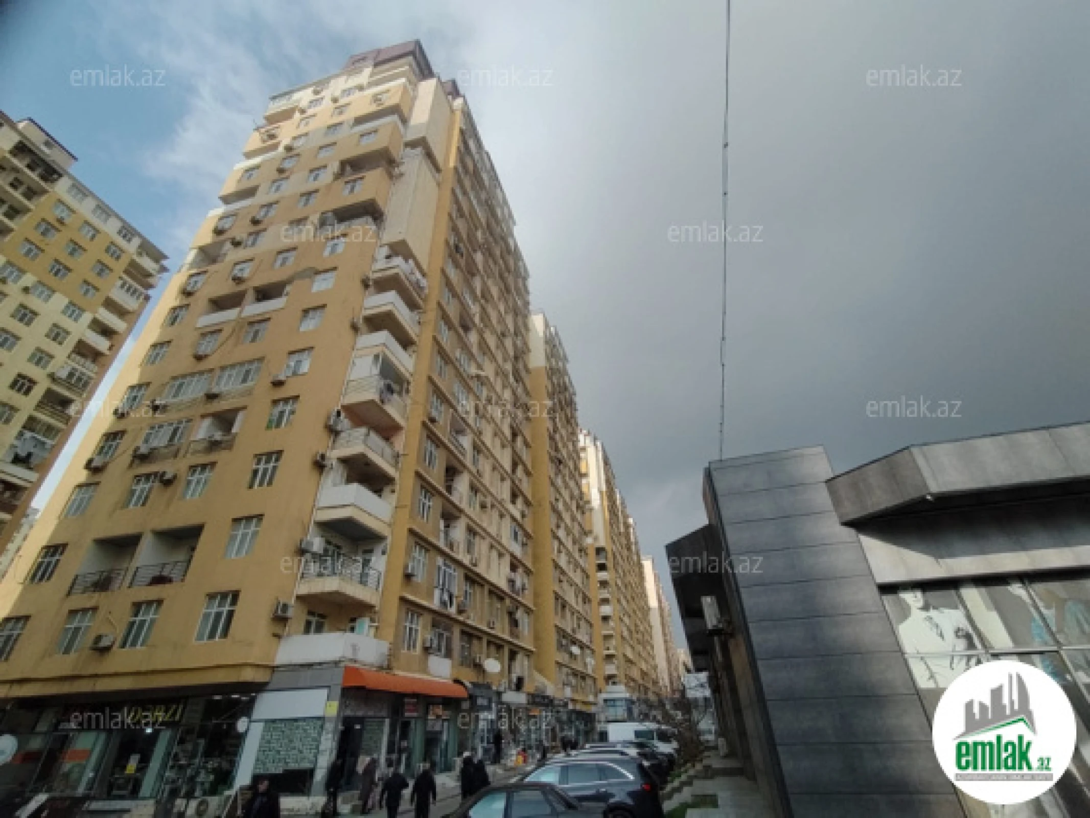 Satılır 3 otaqlı yeni tikili 147 m²