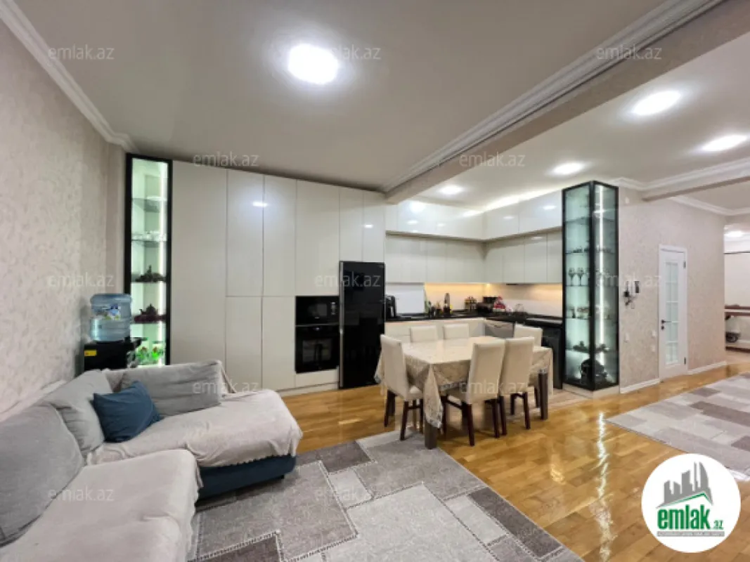 Satılır 3 otaqlı yeni tikili 147 m²
