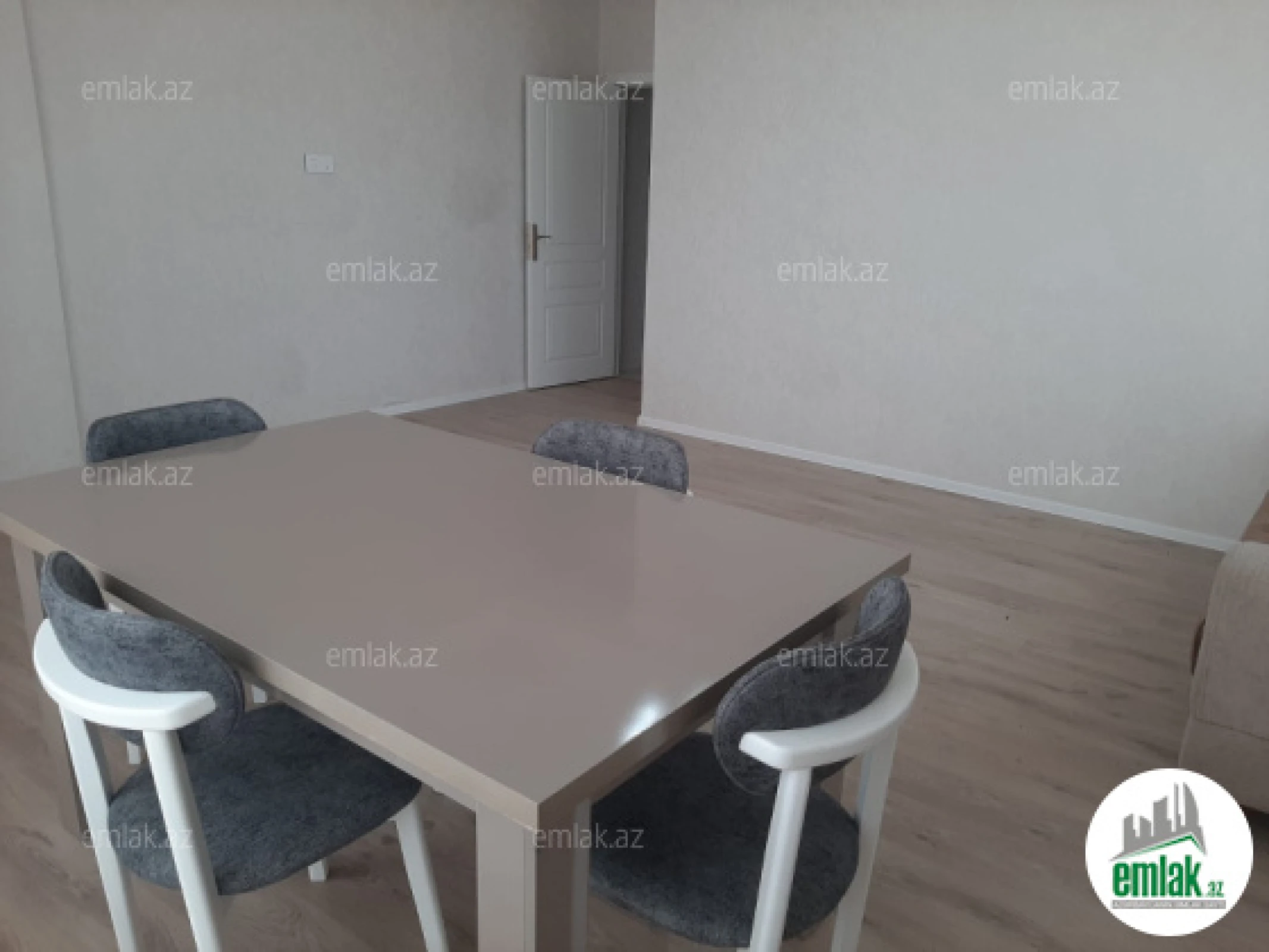 Satılır 3 otaqlı yeni tikili 93 m²