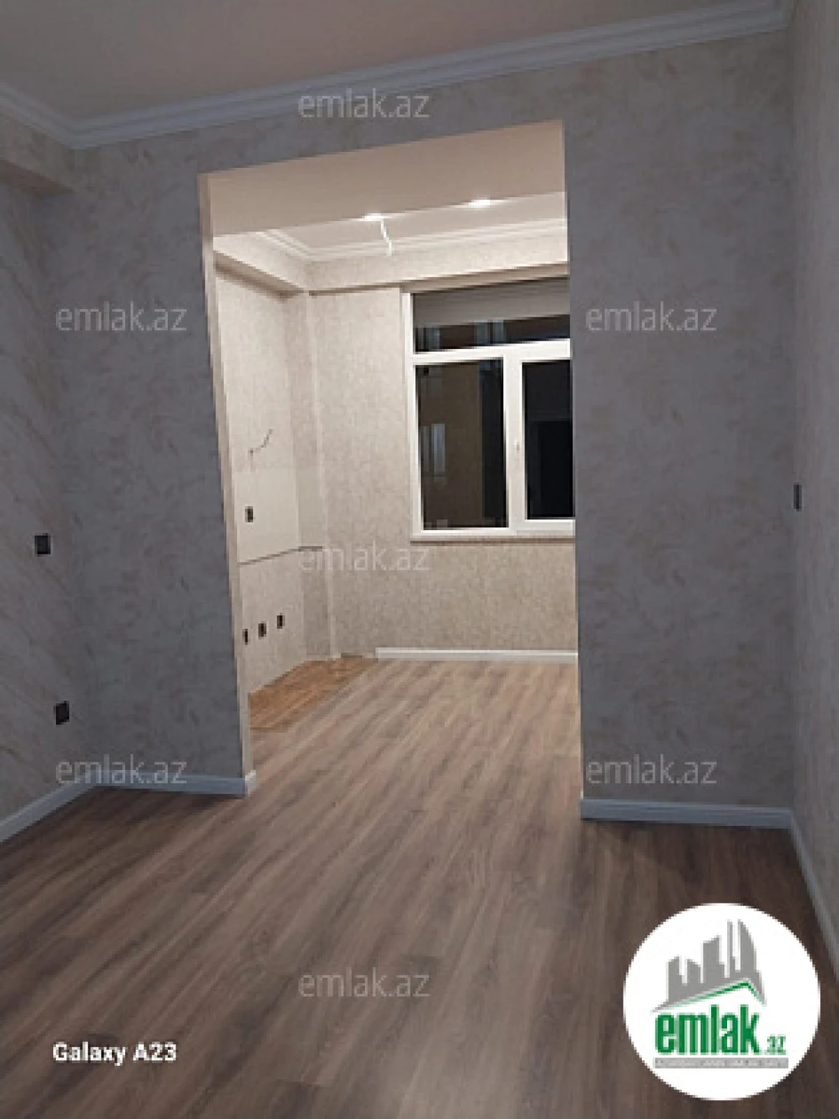 Satılır 2 otaqlı yeni tikili 83 m²