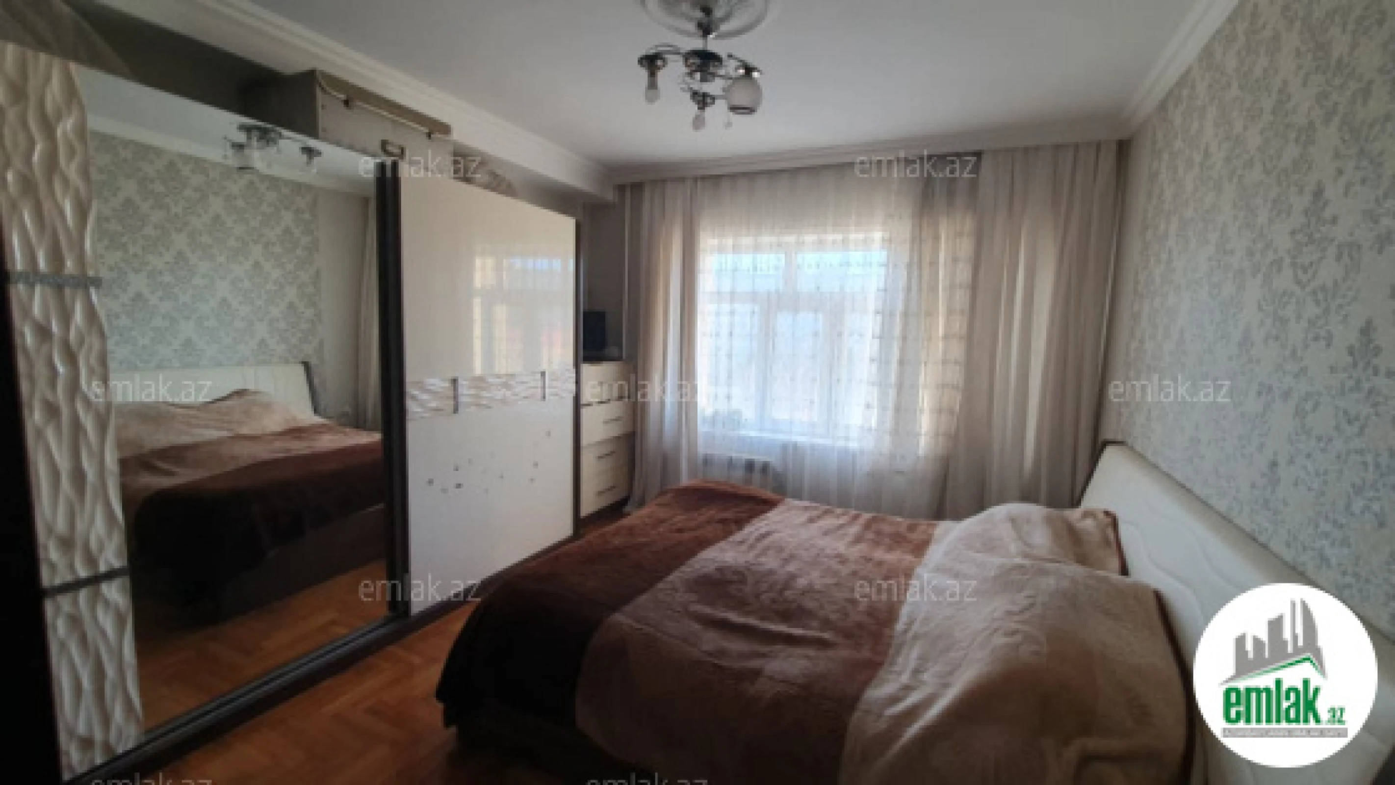 Satılır 3 otaqlı köhnə tikili 80 m²