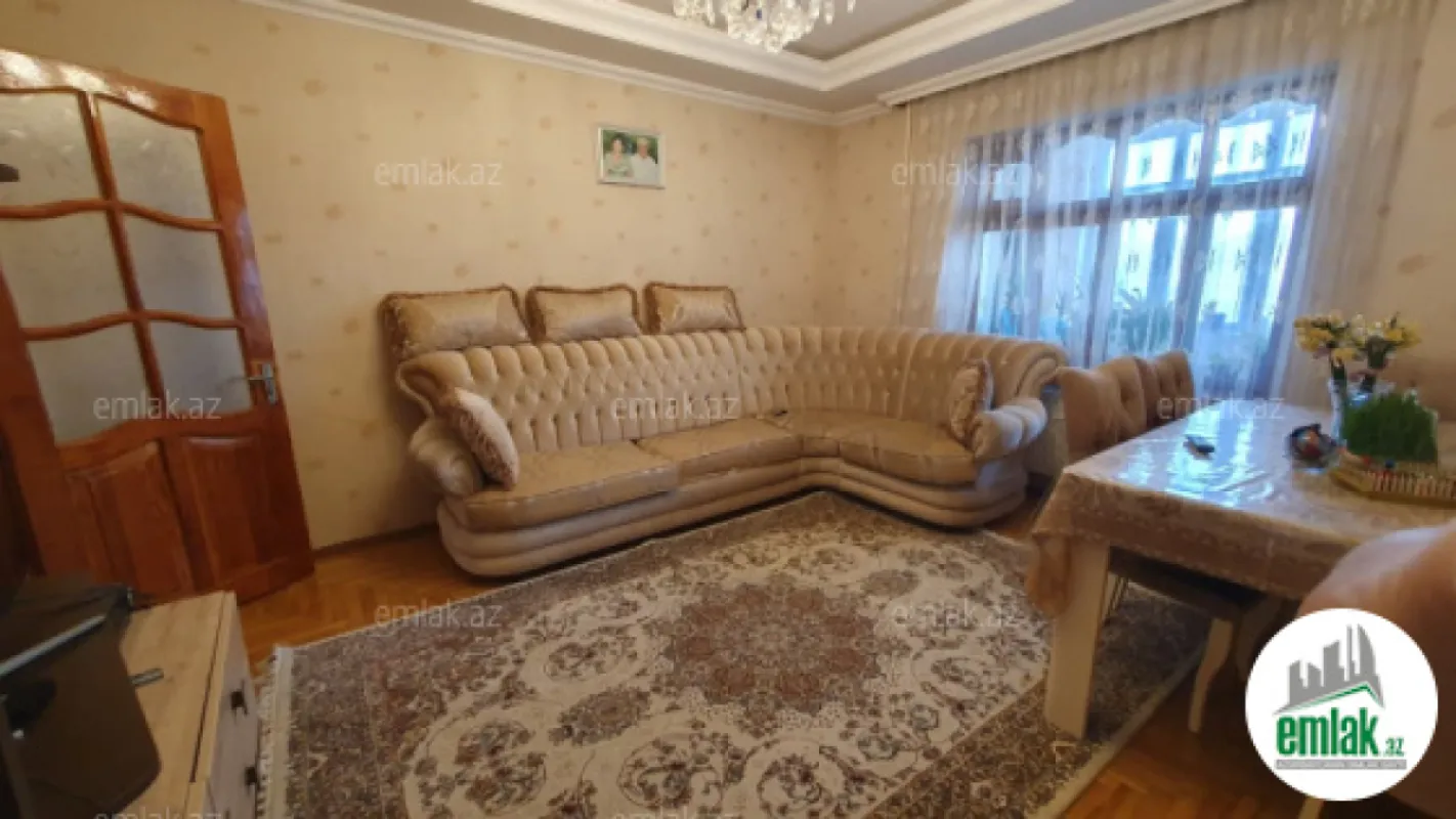 Satılır 3 otaqlı köhnə tikili 80 m²