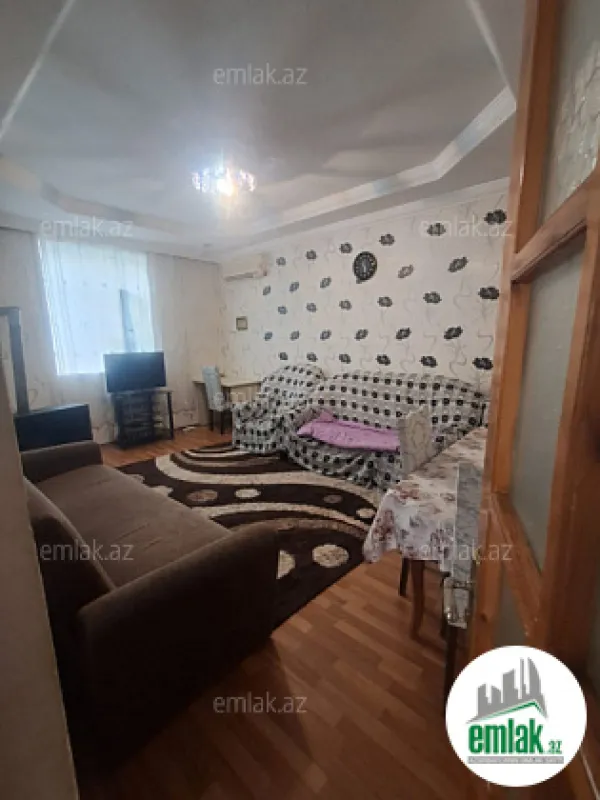 Satılır 3 otaqlı həyət evi 100 m²