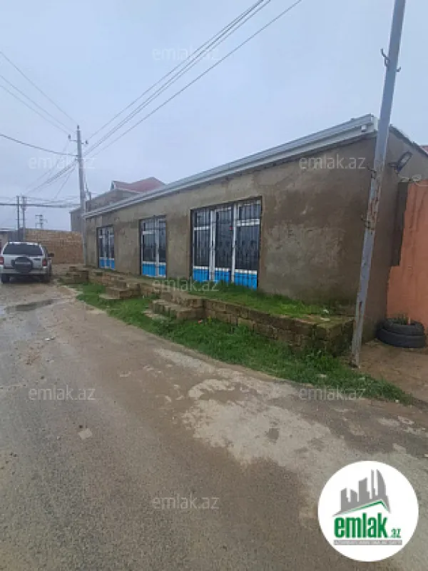 Satılır 3 otaqlı həyət evi 100 m²