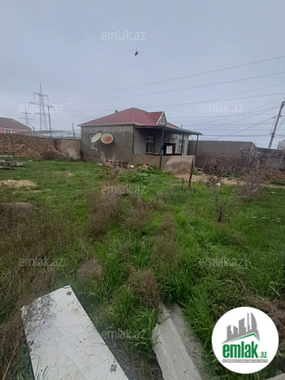 Satılır 3 otaqlı həyət evi 100 m²