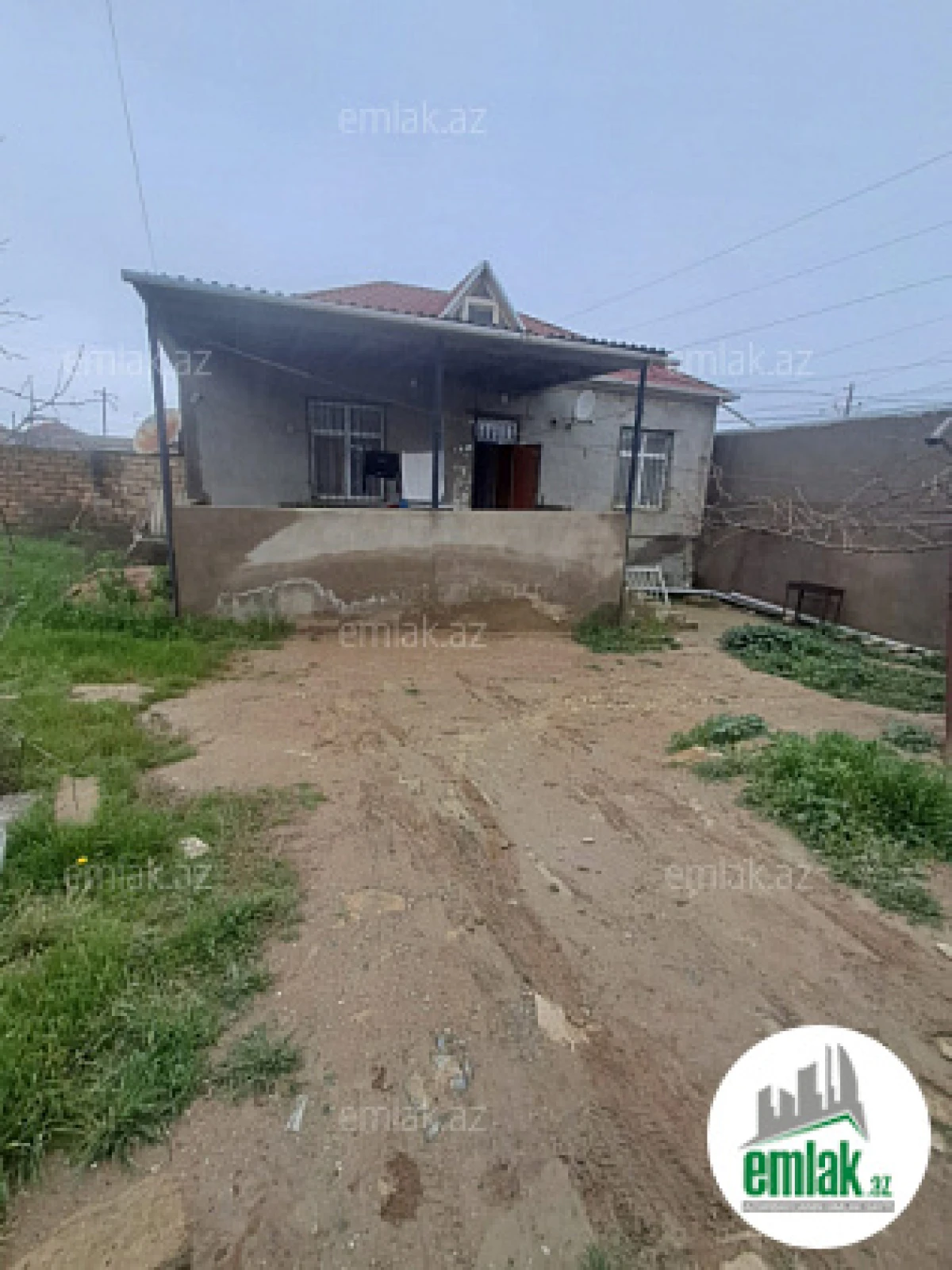 Satılır 3 otaqlı həyət evi 100 m²