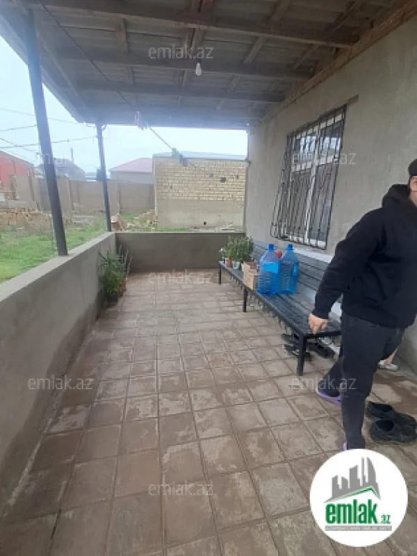 Satılır 3 otaqlı həyət evi 100 m²