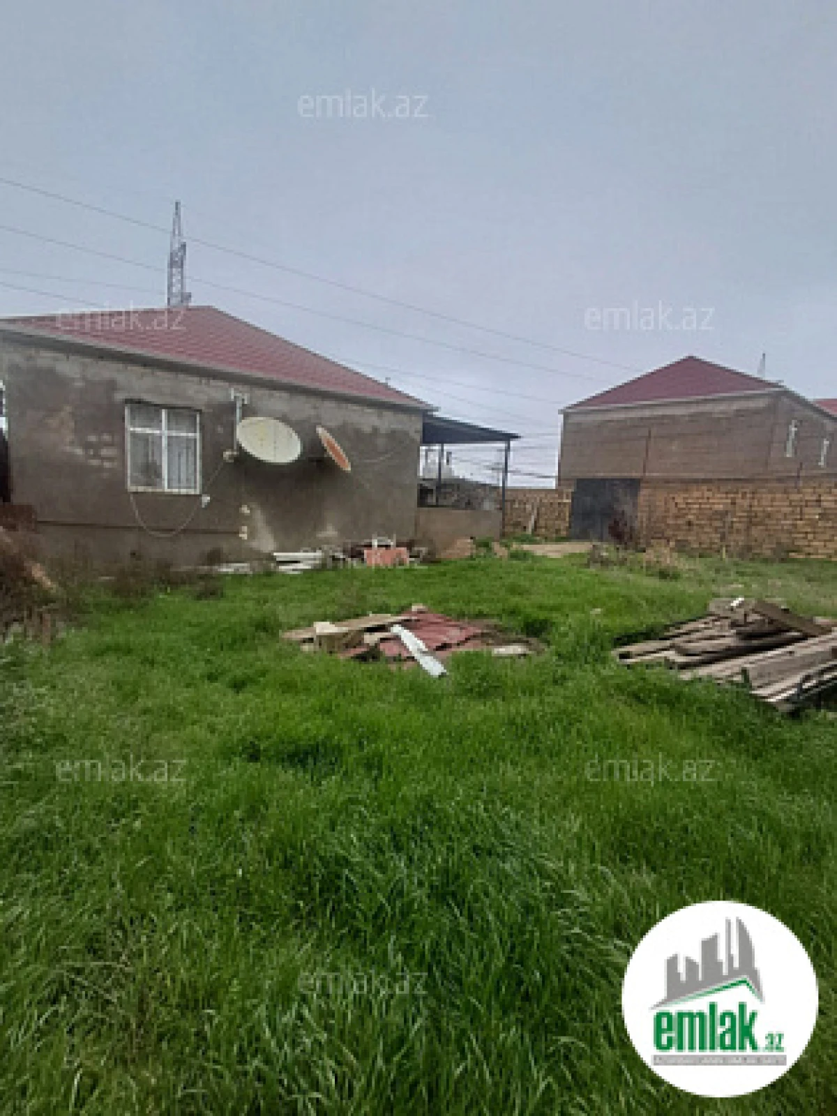 Satılır 3 otaqlı həyət evi 100 m²