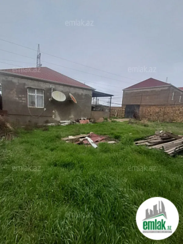 Satılır 3 otaqlı həyət evi 100 m²