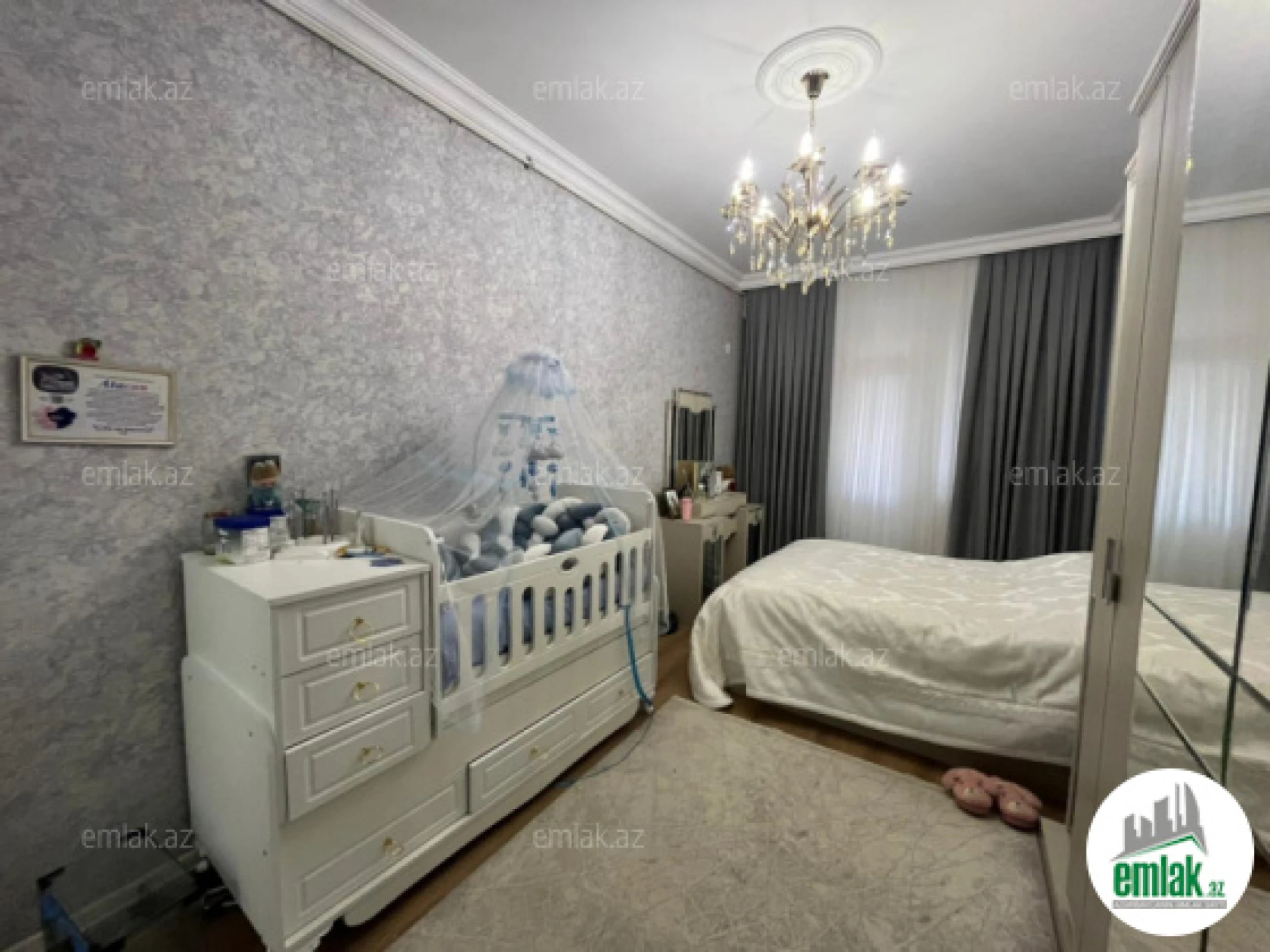 Satılır 2 otaqlı yeni tikili 72 m²