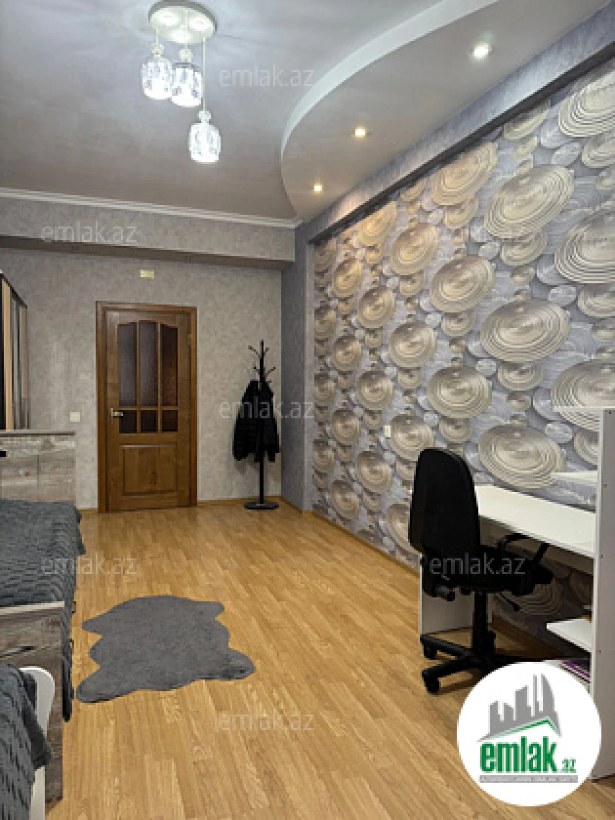 Satılır 3 otaqlı yeni tikili 137 m²