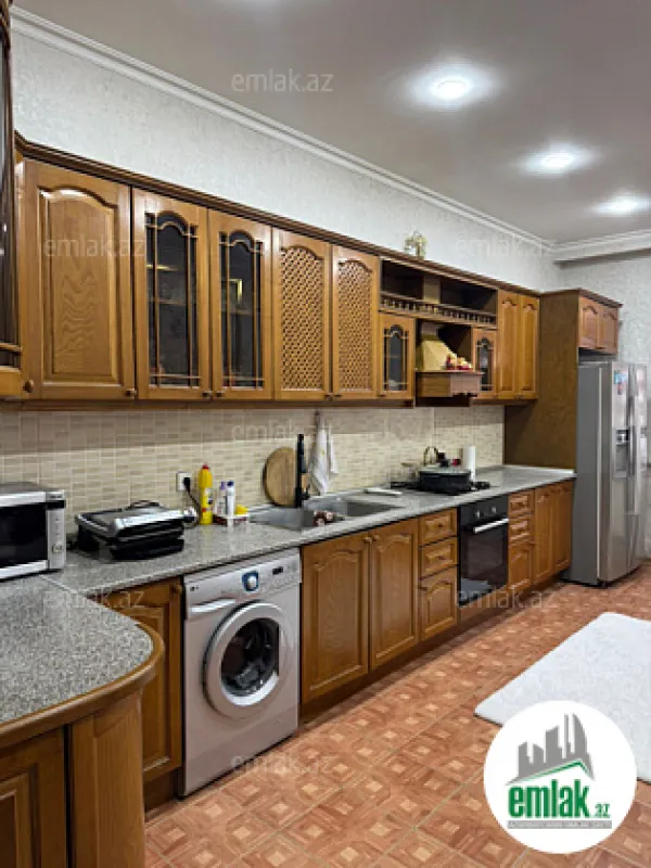 Satılır 3 otaqlı yeni tikili 137 m²