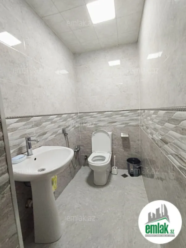 Satılır 5 otaqlı həyət evi 190 m²