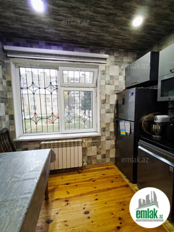 Satılır 5 otaqlı həyət evi 190 m²