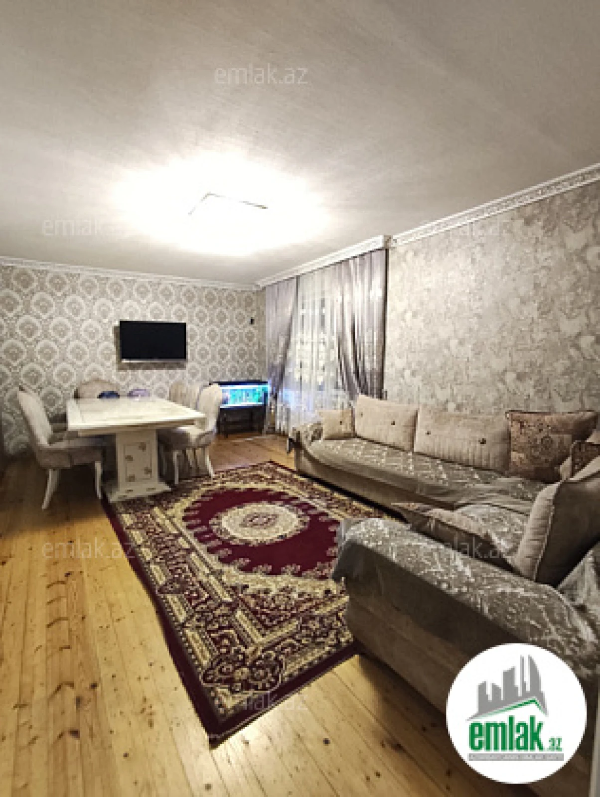 Satılır 5 otaqlı həyət evi 190 m²