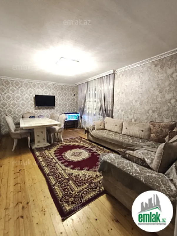 Satılır 5 otaqlı həyət evi 190 m²