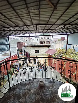 Satılır 5 otaqlı həyət evi 190 m²