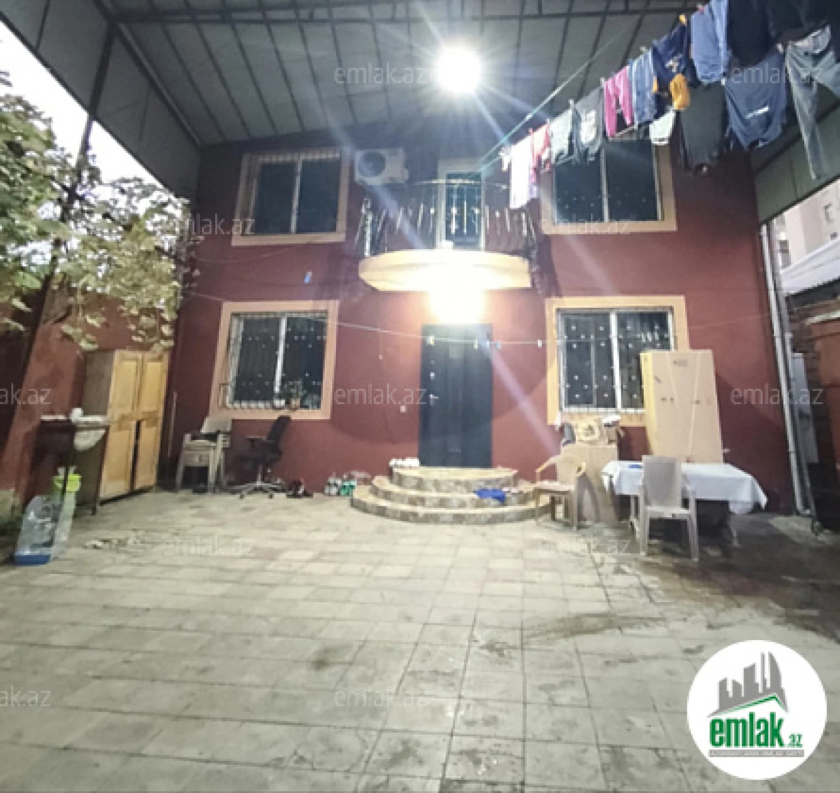 Satılır 5 otaqlı həyət evi 190 m²