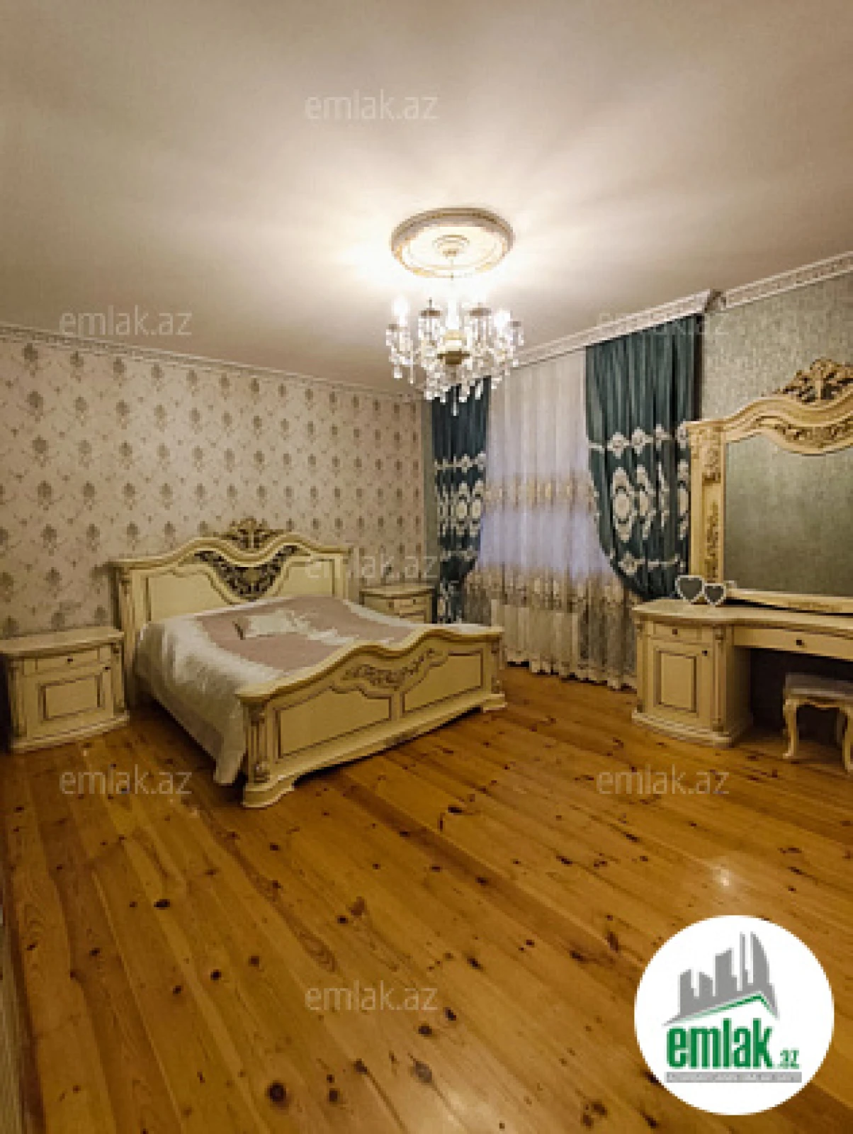 Satılır 5 otaqlı həyət evi 190 m²