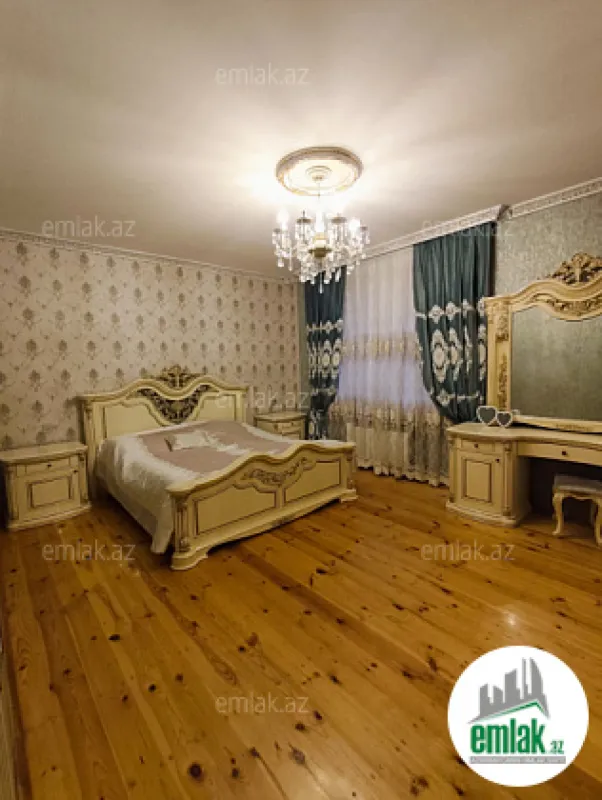 Satılır 5 otaqlı həyət evi 190 m²