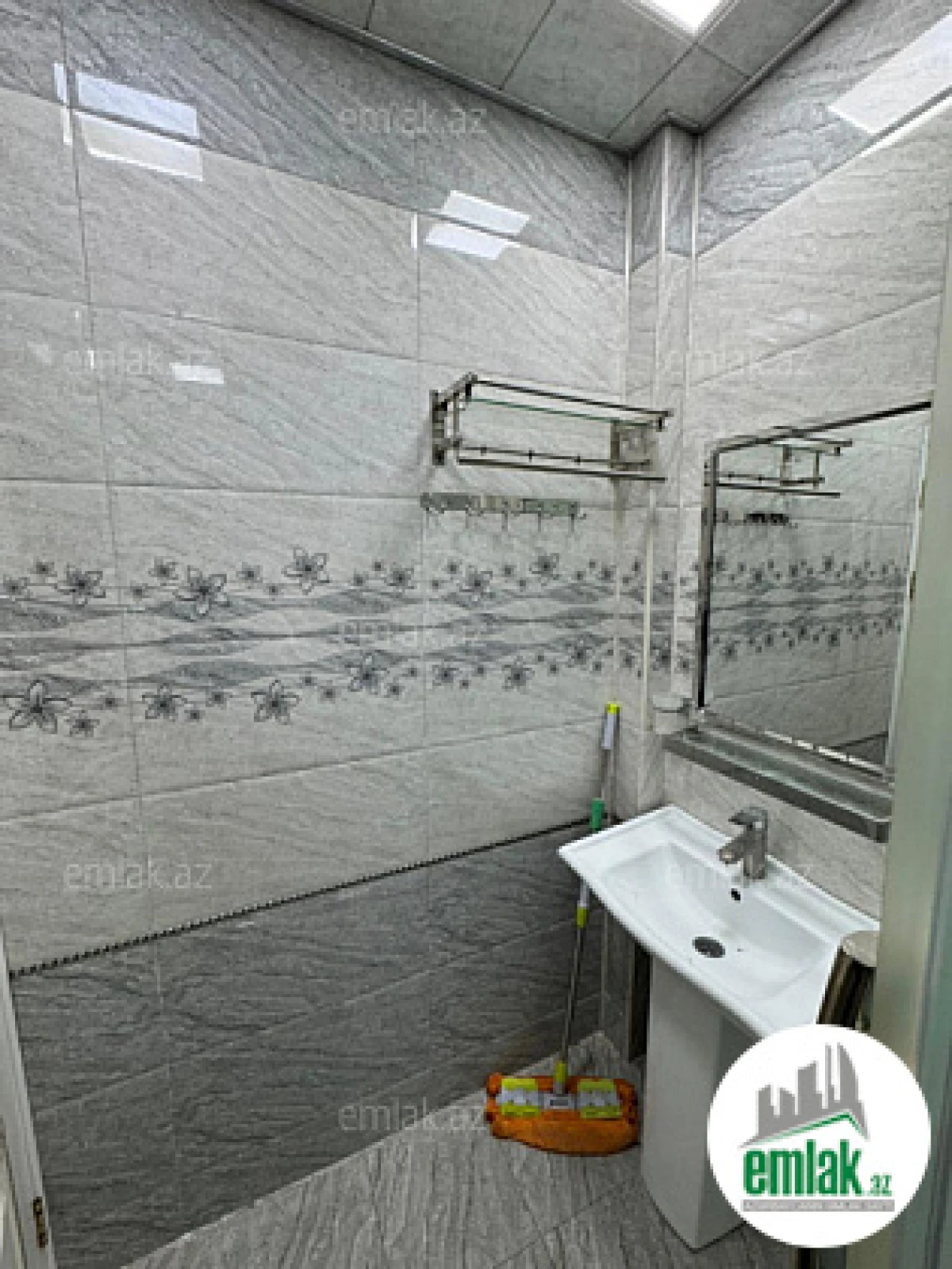 Satılır 2 otaqlı yeni tikili 65 m²